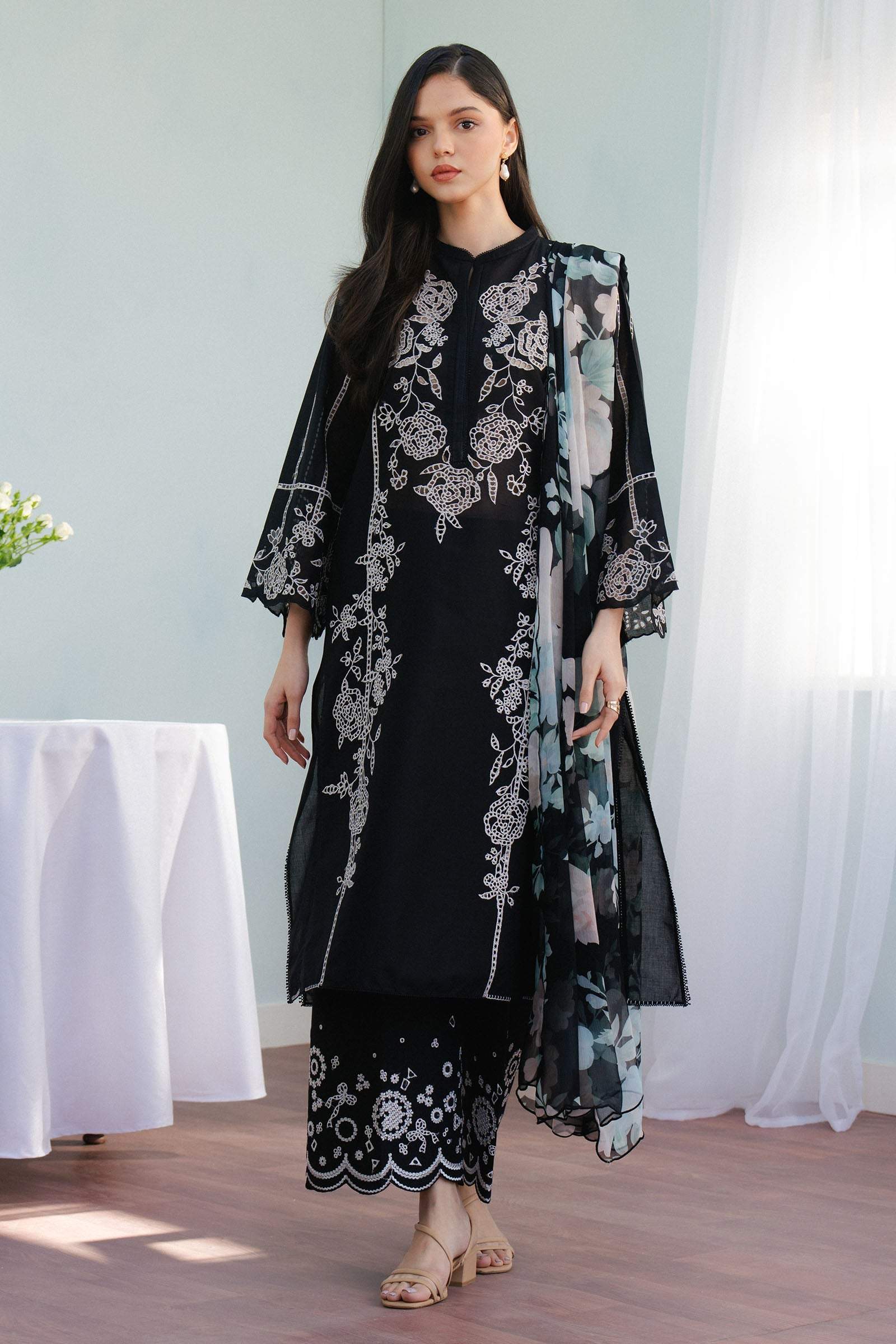 Coco By Zara Shahjahan Embroidered Lawn Unstitched 3pc Suit D 07b Eclat