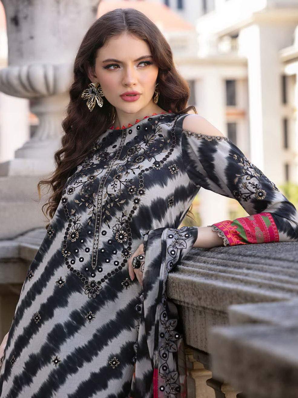 Charizma Aghaz E Nou Embroidered Lawn Unstitched 3pc Suit Ag5 01
